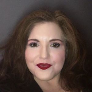 Meet your Posher, Lyndy